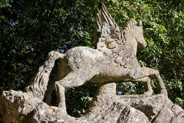 Parco dei Mostri Bomarzo scultura Pegaso